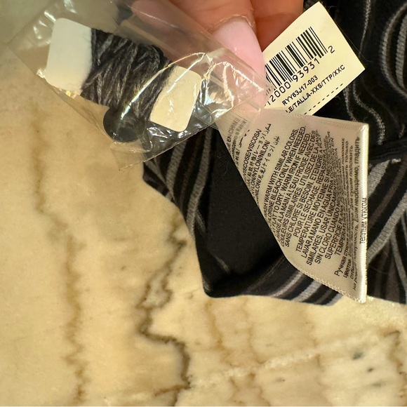 🖤NWT BCBG Generation stripped LBD with mock neck and back key-hole opening - Picture 5 of 6